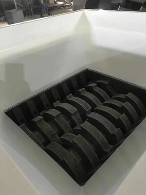 Powerful Solid waste recycle Shredder for Tire /metal/can/cloth/CD all kinds of waste grinder factory cheap to worldwide