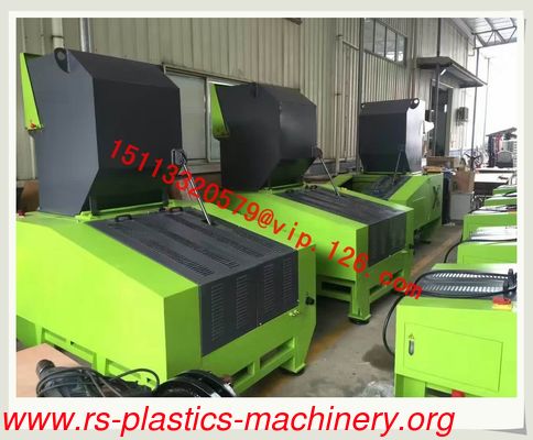 Made in China Blade Cutter Type Strong Plastics Crusher/grinder/granulator for plastic recycling use customized green Color To  European