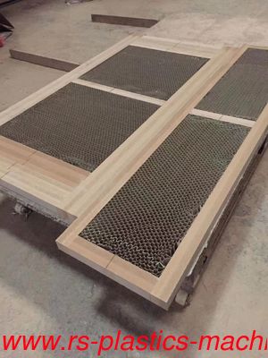 China Environmental recycled door material Supplier Honeycomb paper core for door/furiture good price to worldwide