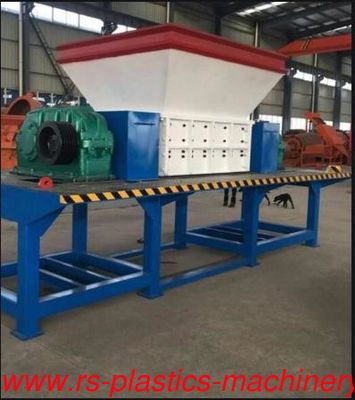 China Powerful solid shredder /waste recycle machine supplier for Barrel/CD/wood/tire/Plastic/Can/Cloth/ Metal etc all solid waste recycle good price to indonisia