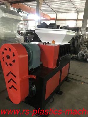 China Powerful solid shredder /waste recycle machine supplier for Barrel/CD/wood/tire/Plastic/Can/Cloth/ Metal etc all solid waste recycle good price to indonisia