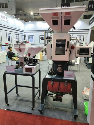 China Gravimetric Dosing material proportion Mixer Supplier with Floor Stand/Plastic Weighing mixer high precition