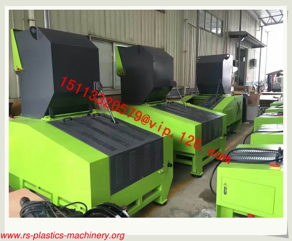 China Blade Cutter Type Strong Plastics Crusher/grinder/granulator for plastic recycling  - customized green Color To  European