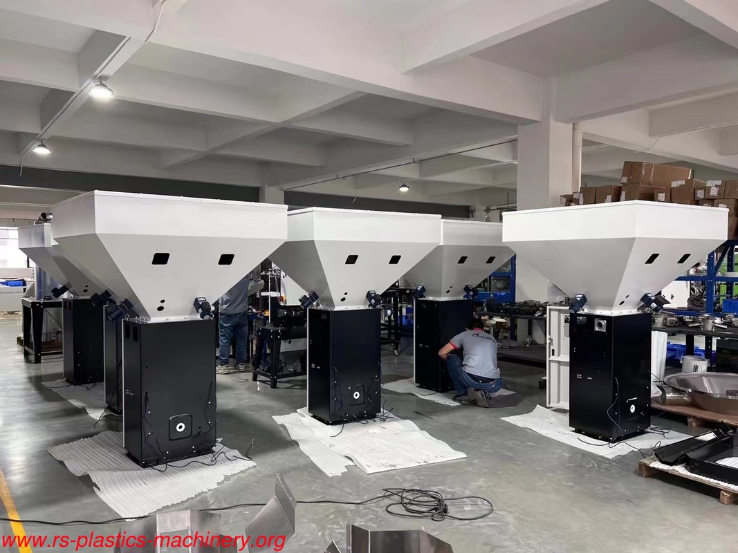 China high performance Automatic raw material with colour/MB weight mixer supplier/gravimetric blender high quality for extruders good price agent needed
