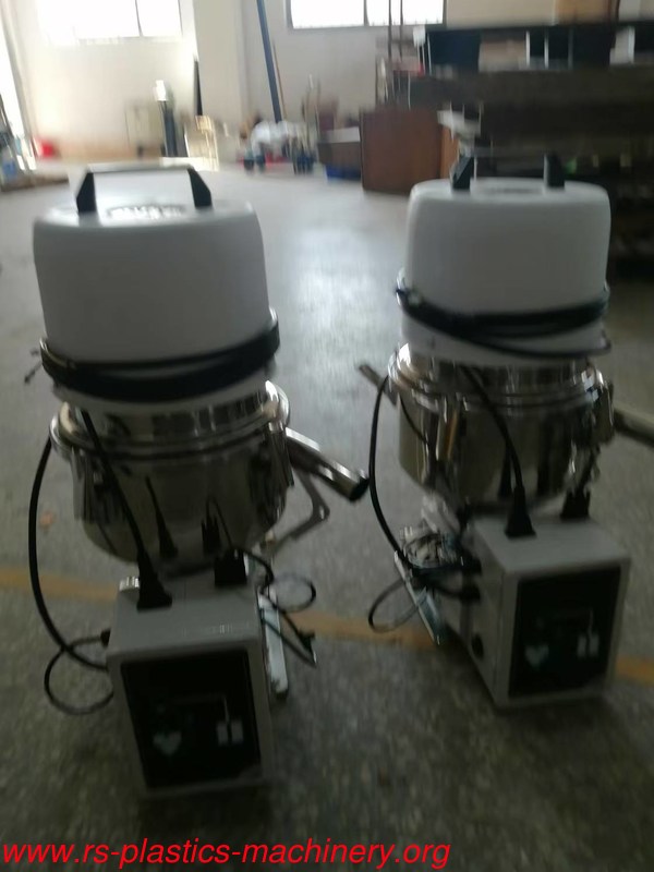 China New coming stand alone material hopper loader 300G producer 1.1KW stainless steel vacuum Auto loader for granule conveying Low cost good quality worldwide distributor wanted