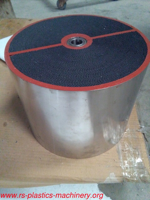 China Black molecular sieve Honeycomb desiccant wheel rotor Supplier for dehu machine part replace factory  door to door