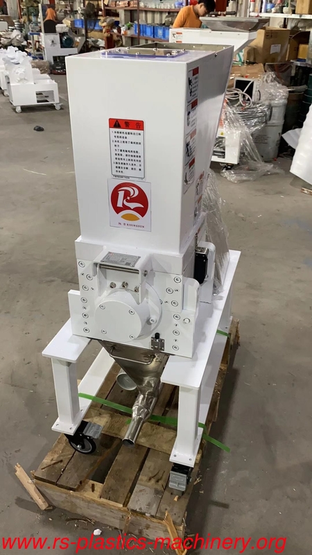 China teeth blade cutter Low Speed Waste Plastic Shredder/Crusher/Grinder/Low speed granulator power2.2KW factory price