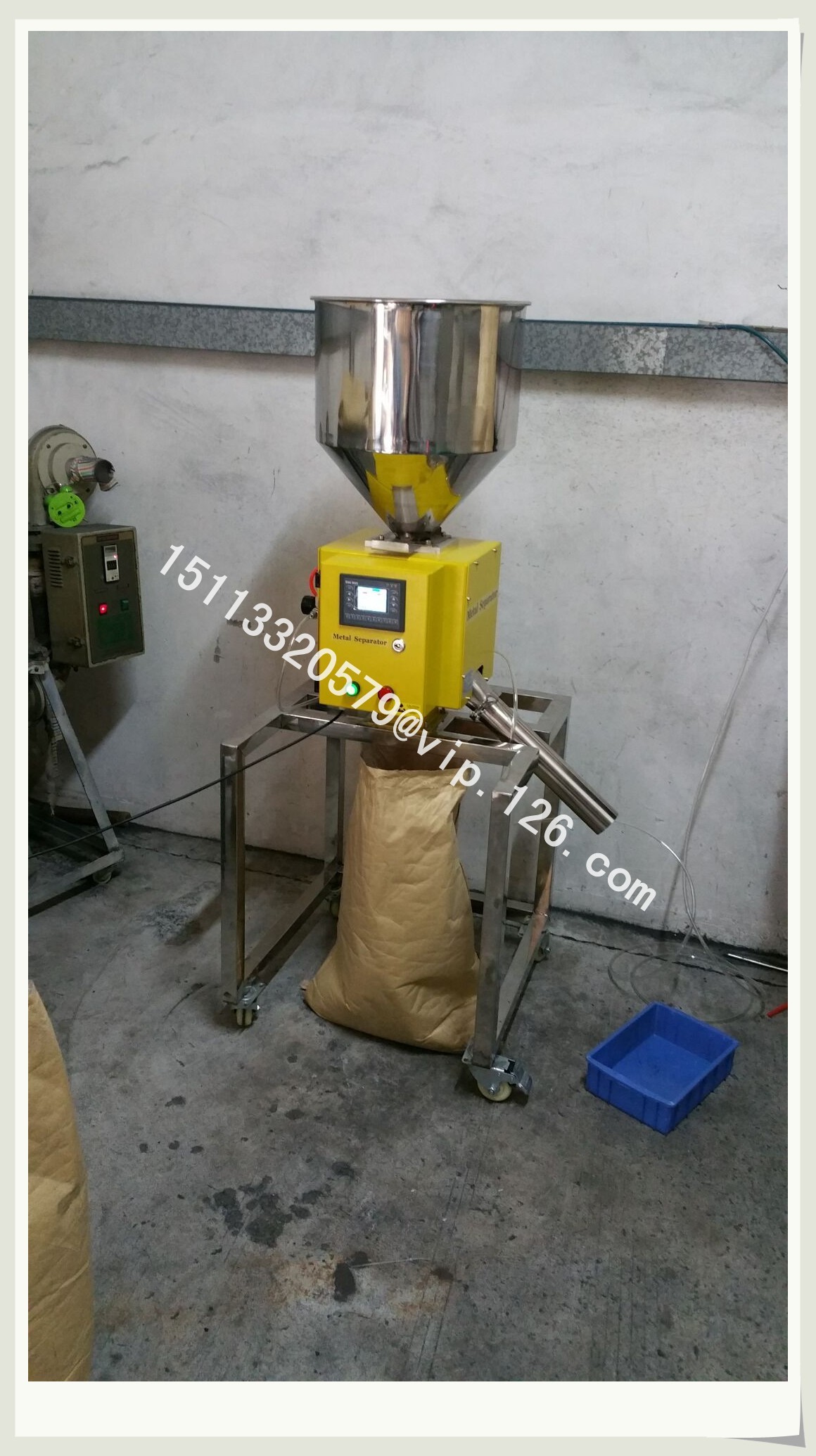 Chinese plastic pellets metal separator and detector with Reasonable Price